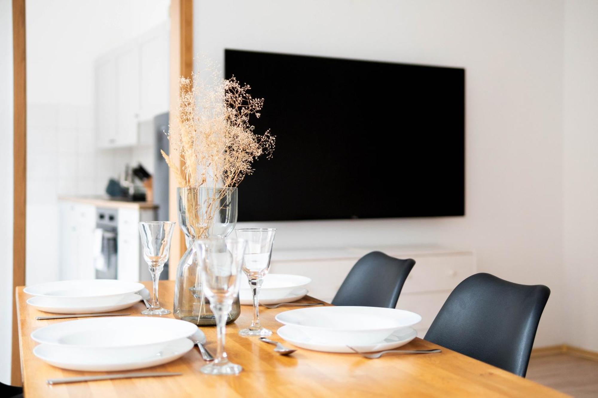 ארפורט Grosse 3 Zimmer Wohnung Mit Netflix In Zentraler Lage מראה חיצוני תמונה